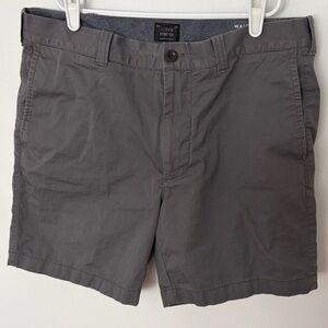 J. Crew Men's 7-inch stretch chino in slate grey